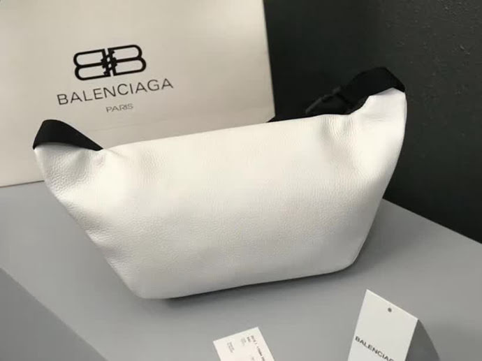BALENCIAG巴黎世家 頂級原單質量 摔紋小牛皮 胸包 腰包 男女同款 4N1000  BL1319